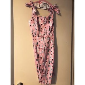 Wine print wiggle dress in pink